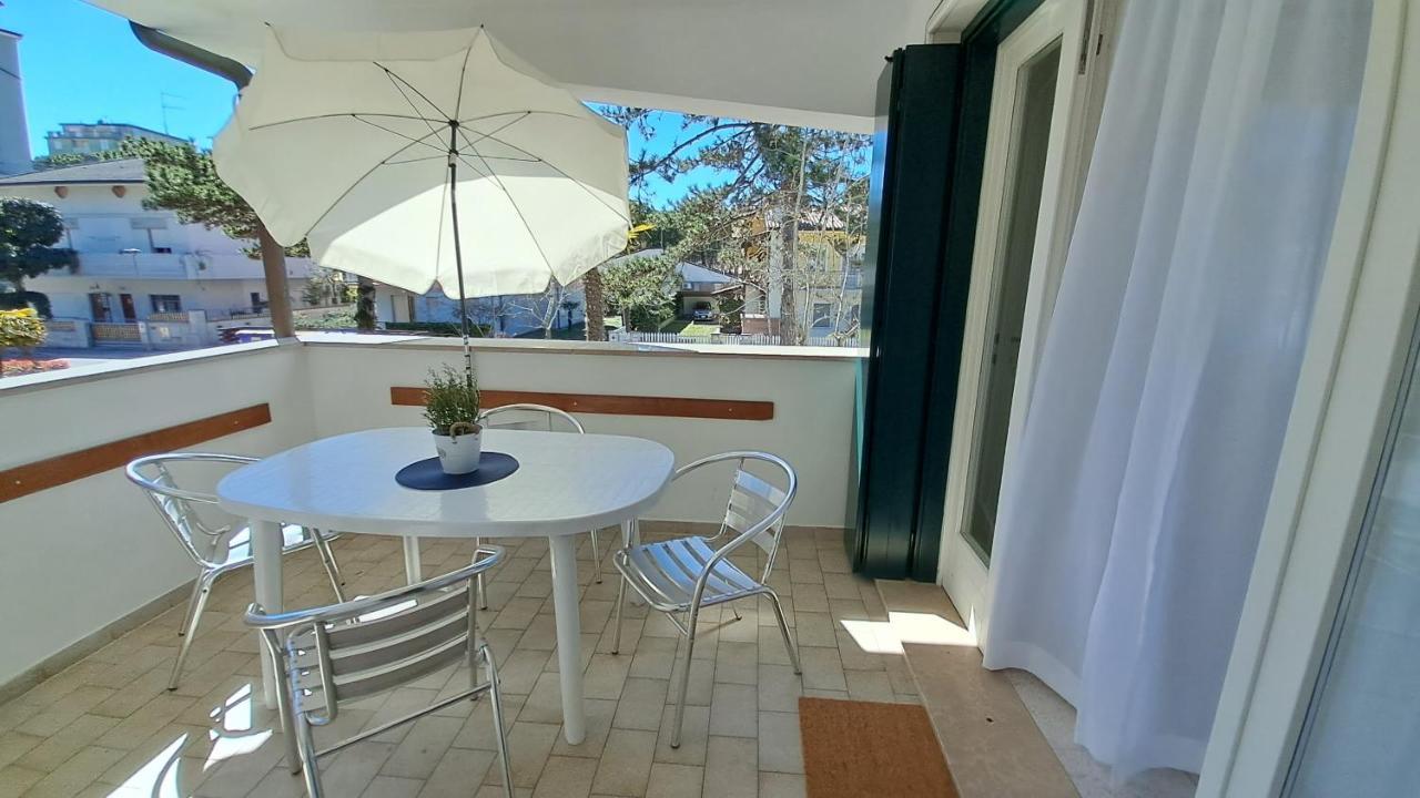 Villa Barbara Fra I Pini Lignano Sabbiadoro Extérieur photo