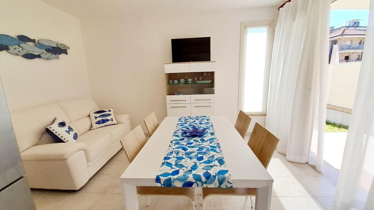 Villa Barbara Fra I Pini Lignano Sabbiadoro Extérieur photo