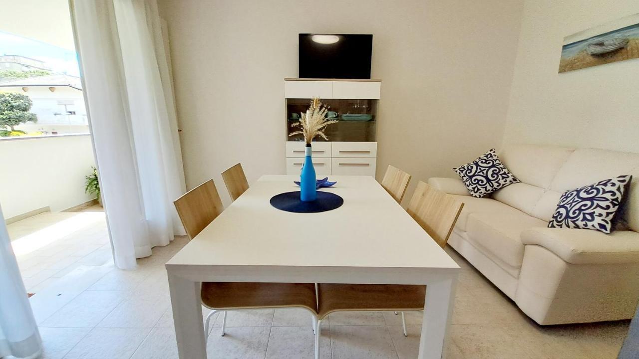 Villa Barbara Fra I Pini Lignano Sabbiadoro Extérieur photo